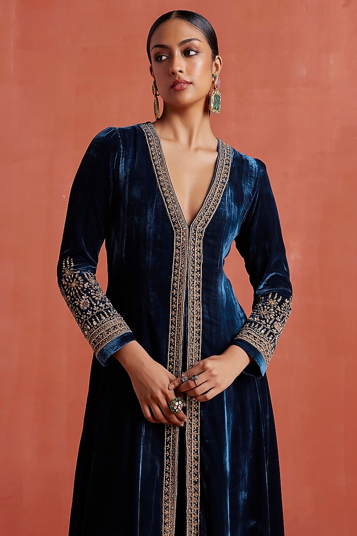 Peacock Blue Silk Velvet Zardosi Work Bridal Anarkali Set by Sureena Chowdhri at Pernia's Pop Up Shop