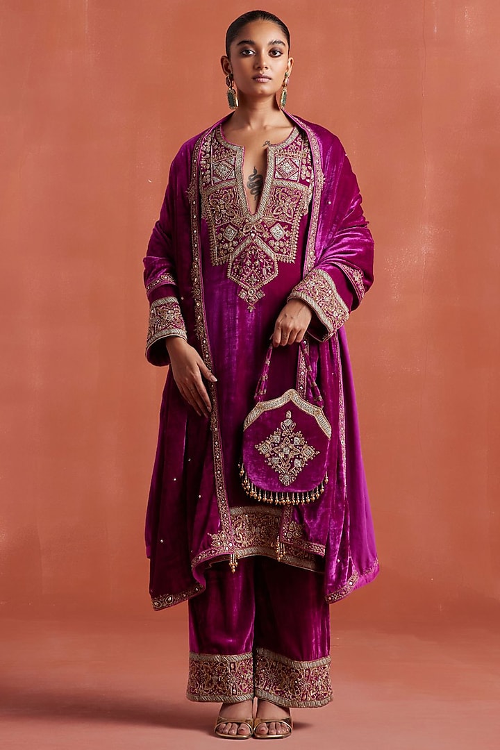 Falsa Silk Velvet Zardosi Hand Embroidered Kurta Set by Sureena Chowdhri at Pernia's Pop Up Shop