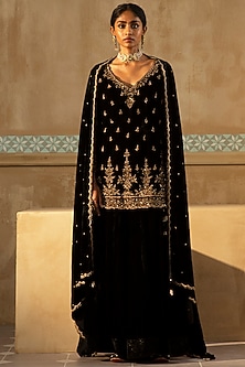 product-color-Black
