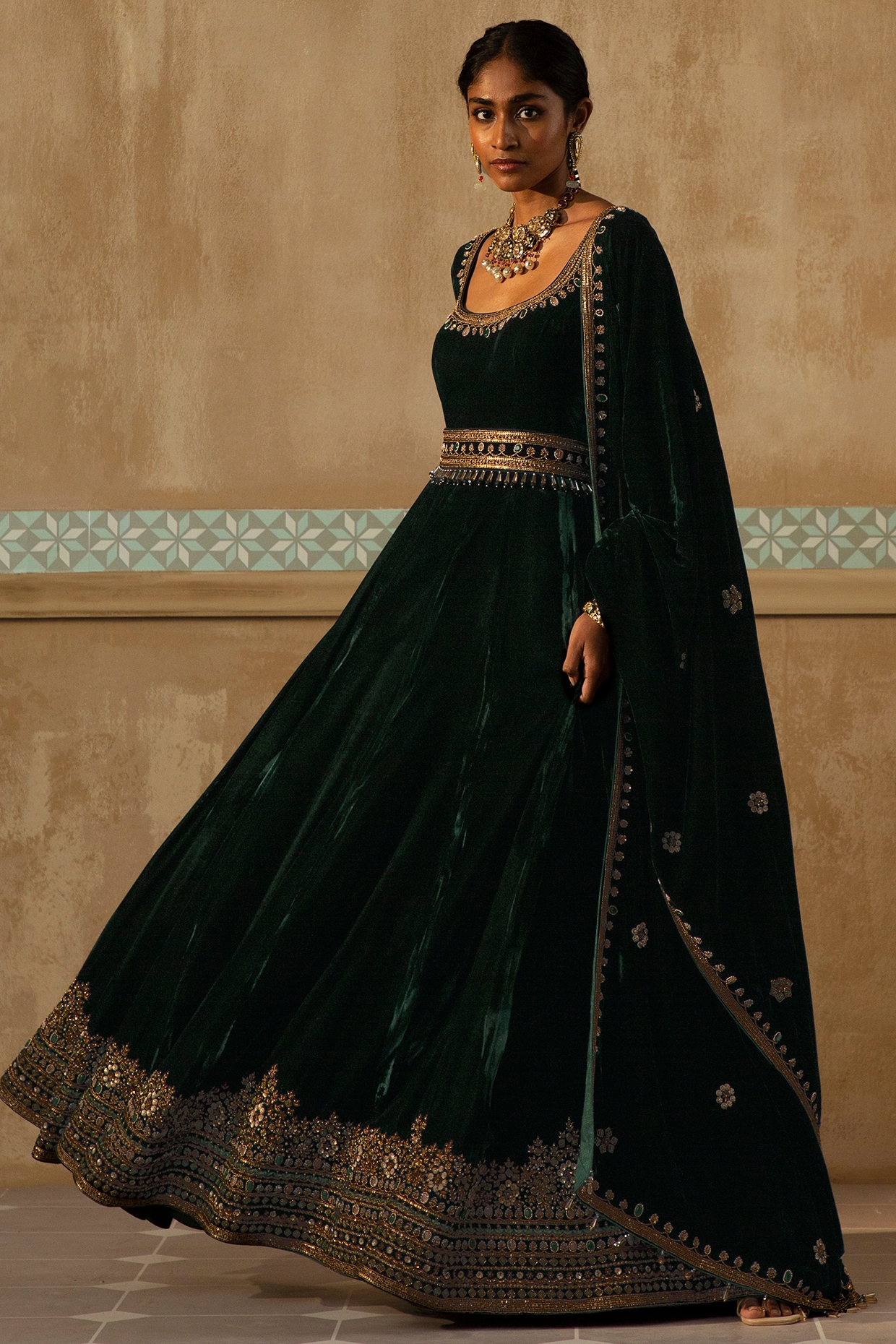 Georgette Laddi Pattern Anarkali Gown with Sequins-Thread Embroidery and  Matching Dupatta | Exotic India Art