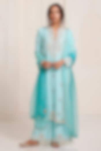 Turquoise Silk Pearl Embroidered Kurta Set by SurilyG at Pernia's Pop Up Shop