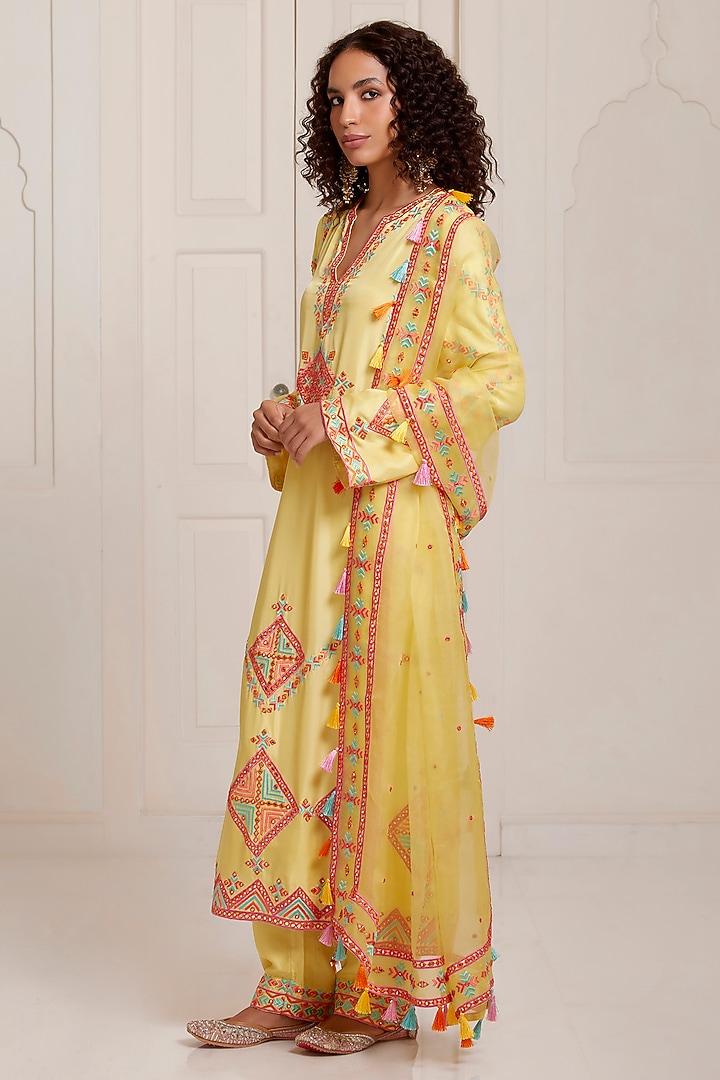Yellow Silk & Organza Embroidered Kurta Set by SurilyG at Pernia's Pop Up Shop