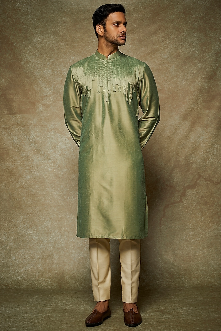 Green Cotton Silk Hand Embroidered Kurta Set by SURBHI PANSARI