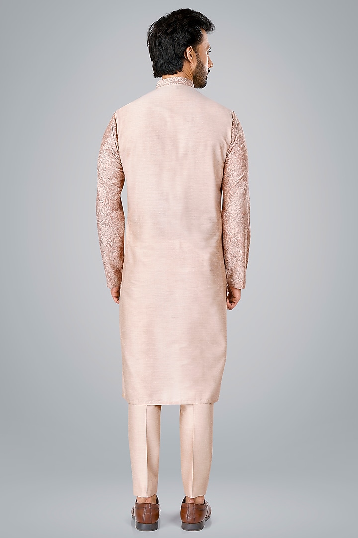 Old Rose Pink Cotton Silk Thread Embroidered Kurta Set by SURBHI PANSARI at Pernia's Pop Up Shop
