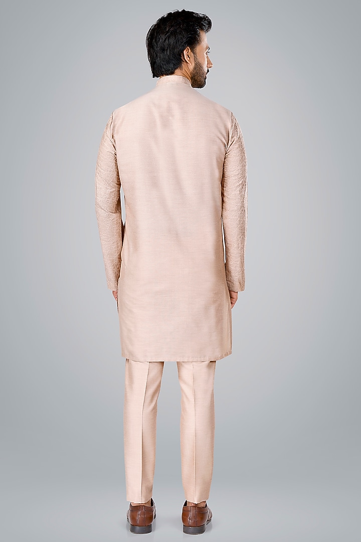 Old Rose Cotton Silk Thread Embroidered Kurta Set by SURBHI PANSARI at Pernia's Pop Up Shop