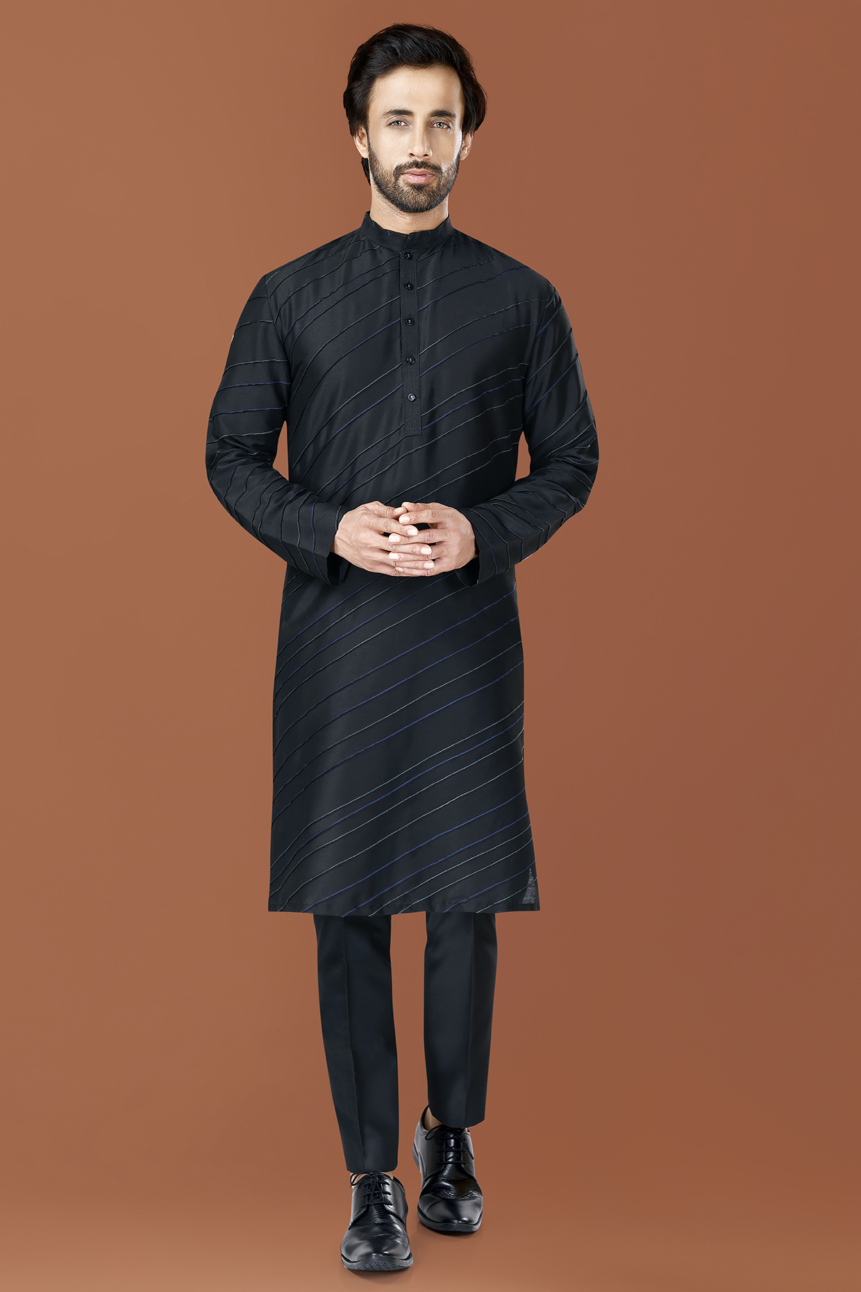 Black Cotton Silk Thread Embroidered Kurta Set by SURBHI PANSARI