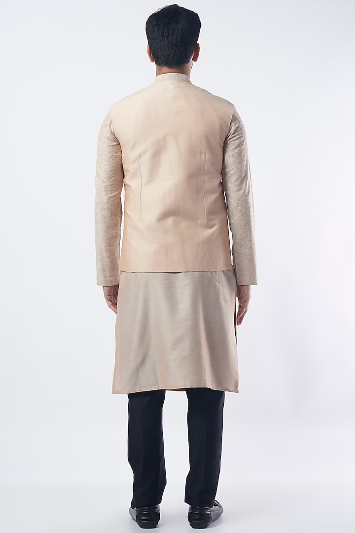 Old Rose Pink Cotton Silk Embroidered Bundi Jacket by SURBHI PANSARI at Pernia's Pop Up Shop