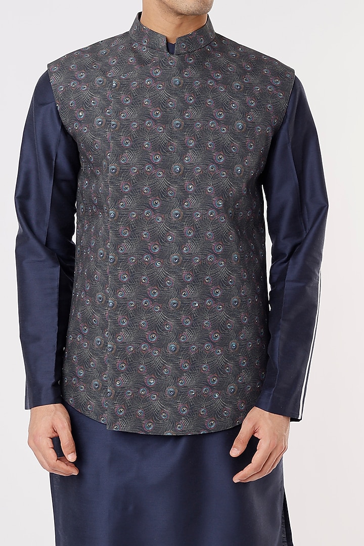 Pearl Grey Embroidered Bundi Jacket by SURBHI PANSARI at Pernia's Pop Up Shop