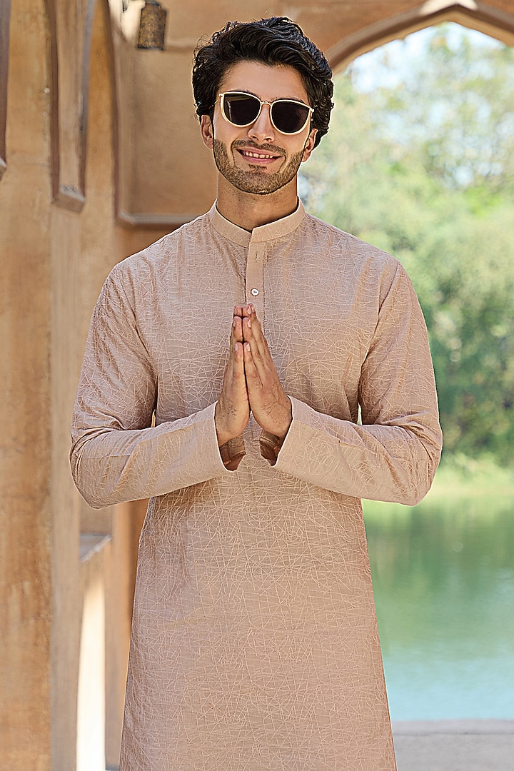 Old Rose Pink Cotton Silk Thread Embroidered Kurta Set by SURBHI PANSARI at Pernia's Pop Up Shop