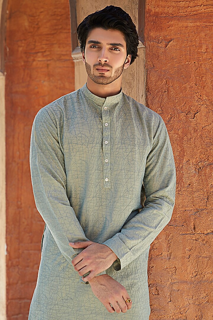 Pearl Grey Cotton Silk Thread Embroidered Kurta Set by SURBHI PANSARI at Pernia's Pop Up Shop