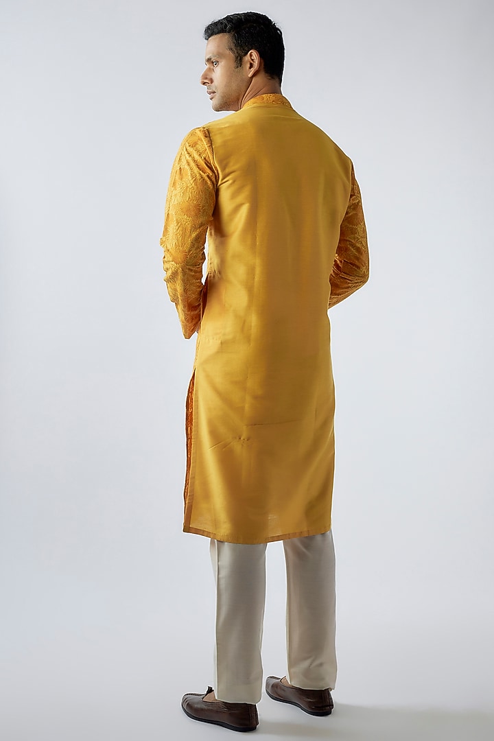 Yellow Cotton Silk Embroidered Kurta set by SURBHI PANSARI at Pernia's Pop Up Shop