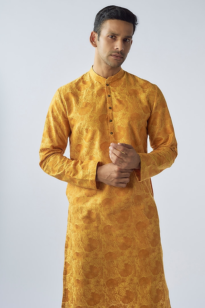 Yellow Cotton Silk Embroidered Kurta set by SURBHI PANSARI at Pernia's Pop Up Shop