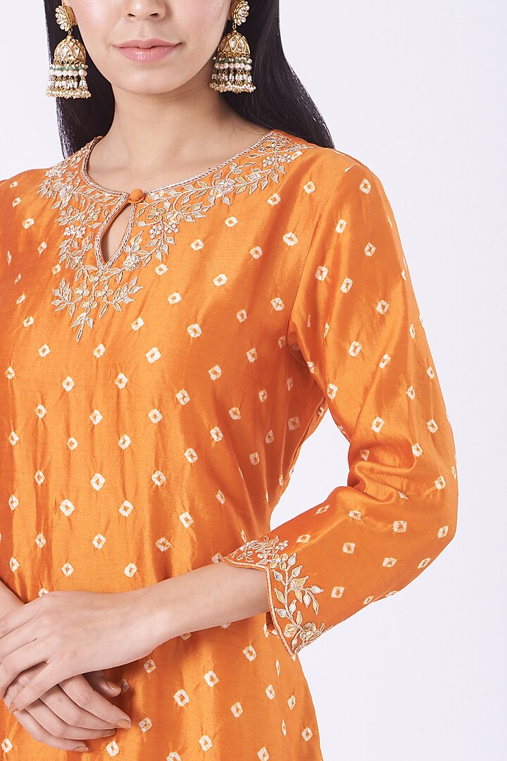 Orange Embroidered Bandhej Kurta Set by SURBHI SHAH at Pernia's Pop Up Shop