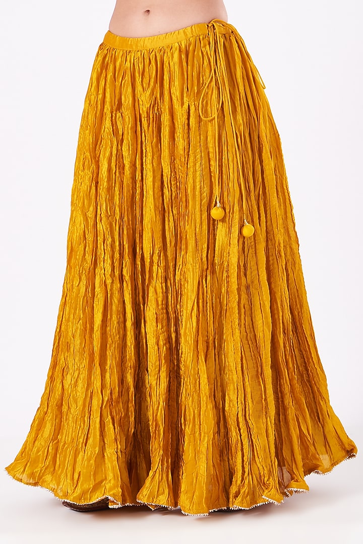Yellow Hand Embroidered Kurta Set by SURBHI SHAH at Pernia's Pop Up Shop