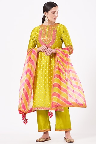 Green Hand Embroidered Kurta Set by SURBHI SHAH