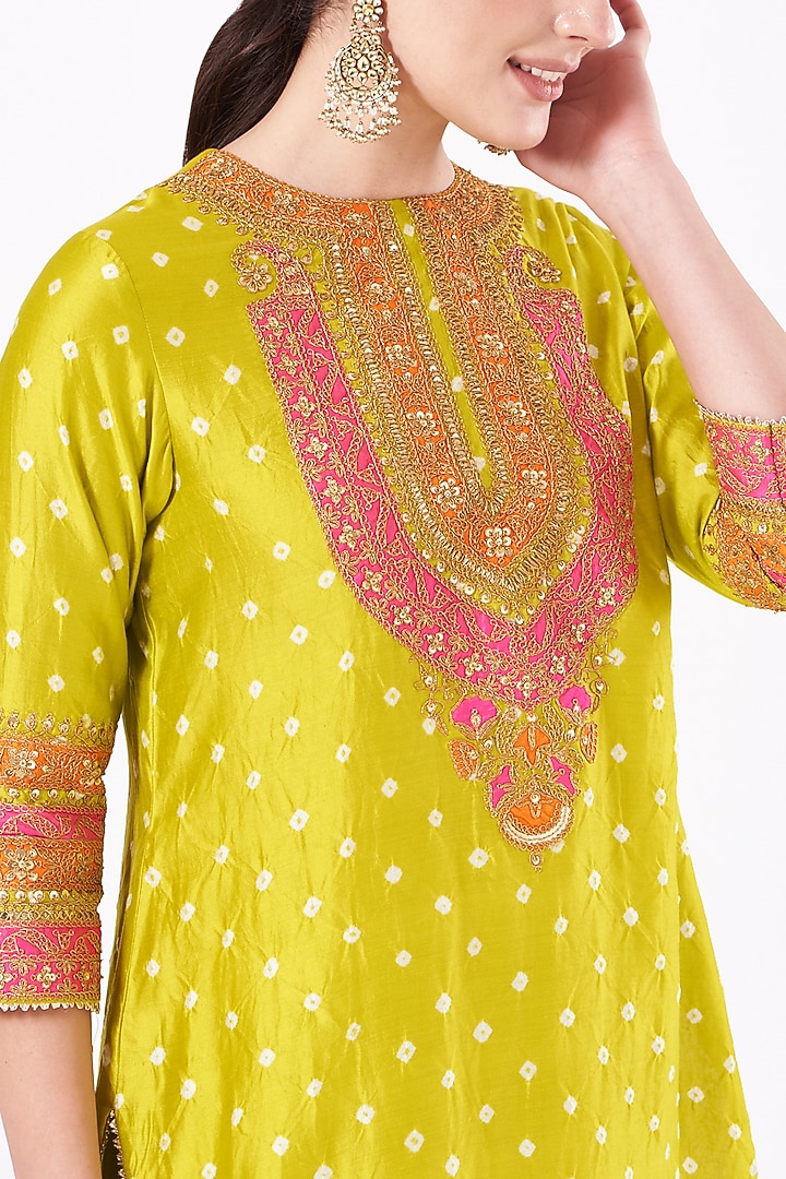 Green Hand Embroidered Kurta Set by SURBHI SHAH at Pernia's Pop Up Shop