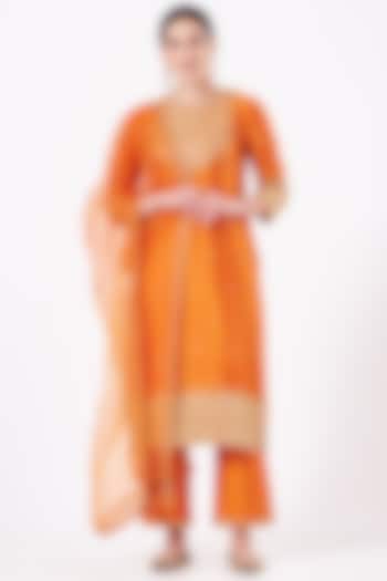 Orange Hand Embroidered Kurta Set by SURBHI SHAH at Pernia's Pop Up Shop