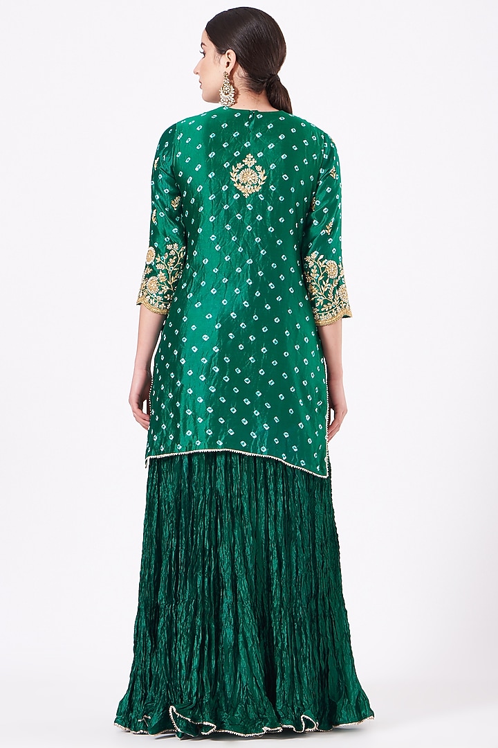 Bottle Green Hand Embroidered Kurta Set by SURBHI SHAH at Pernia's Pop Up Shop