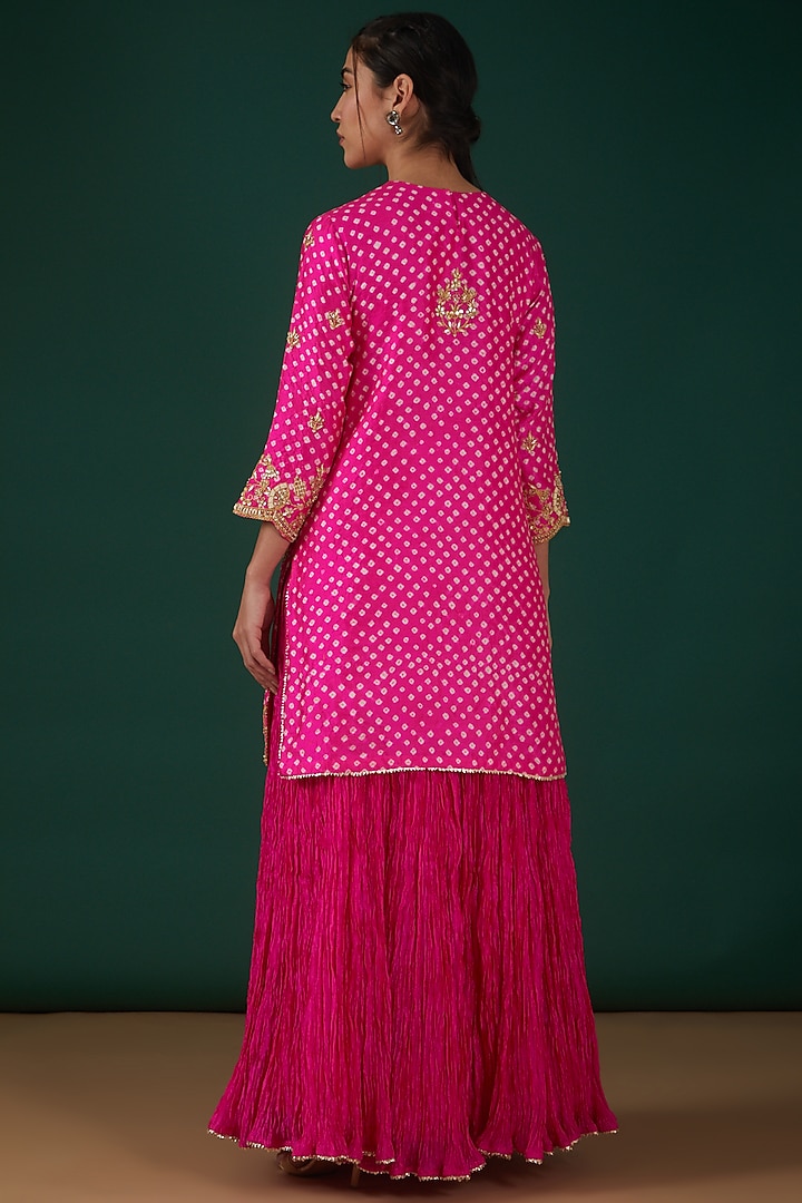 Hot Pink Silk Embroidered Kurta Set by SURBHI SHAH at Pernia's Pop Up Shop