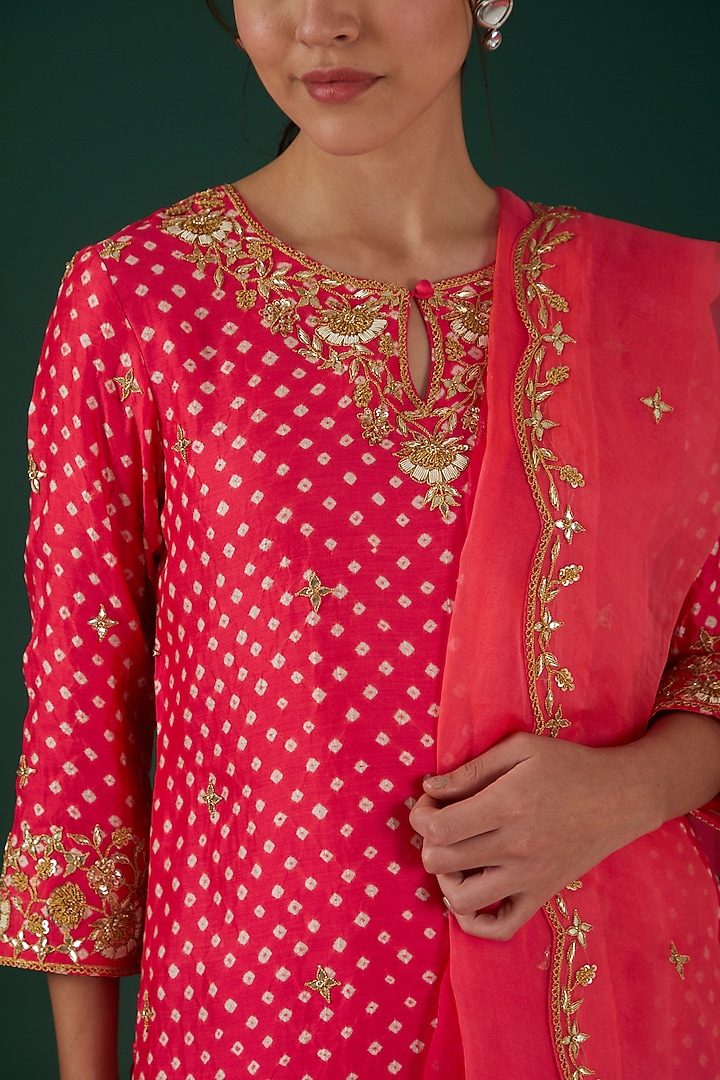 Tomato Red Silk Embroidered Kurta Set by SURBHI SHAH at Pernia's Pop Up Shop