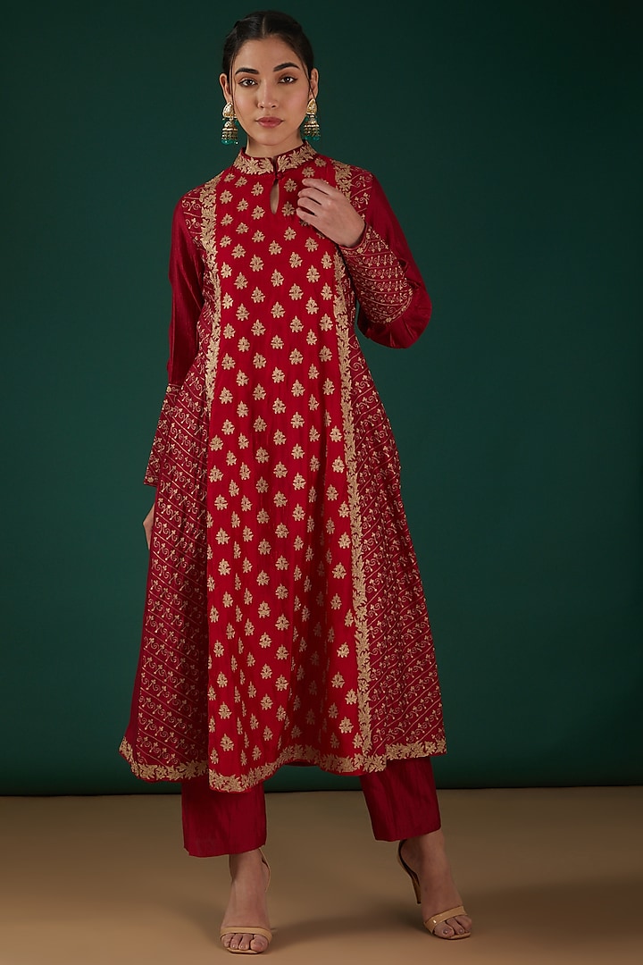 Red-Maroon Silk Hand Embroidered Kurta Set by SURBHI SHAH at Pernia's Pop Up Shop