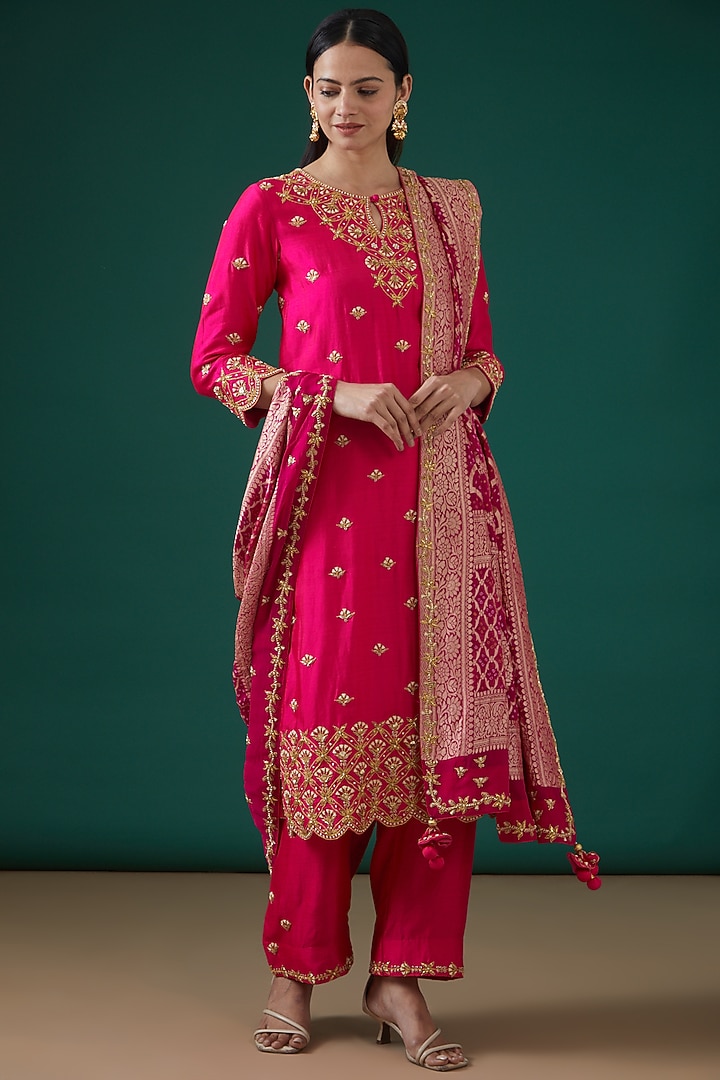 Strawberry Pink Silk Embroidered Kurta Set by SURBHI SHAH at Pernia's Pop Up Shop
