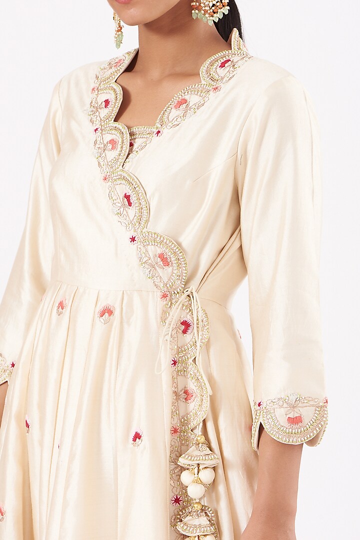 Off-White Hand Embroidered Angrakha Kurta Set by SURBHI SHAH at Pernia's Pop Up Shop