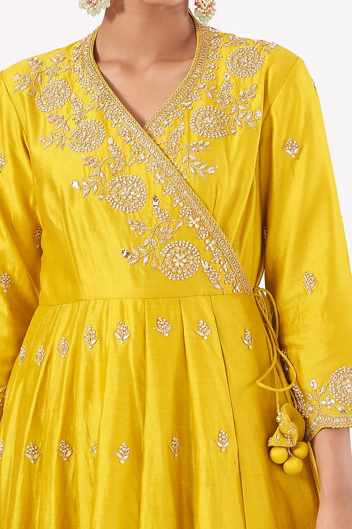 Yellow Hand Embroidered Angrakha Kurta Set by SURBHI SHAH at Pernia's Pop Up Shop