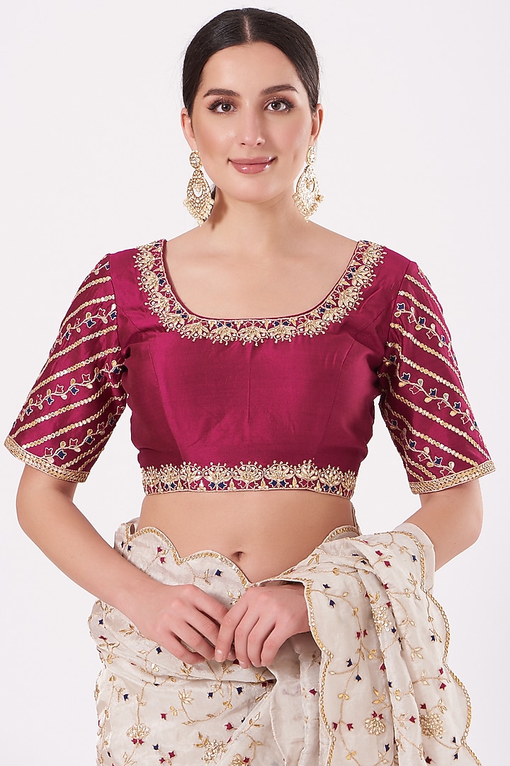 Silver Hand Embroidered Reception Saree Set by SURBHI SHAH at Pernia's Pop Up Shop