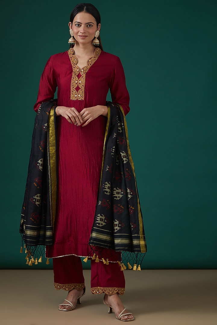 Maroon Silk Hand Embroidered Kurta Set by SURBHI SHAH at Pernia's Pop Up Shop