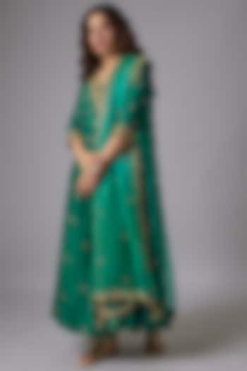 Emerald Green Pure Spun Silk Embroidered Angrakha Kurta Set by SURBHI SHAH at Pernia's Pop Up Shop