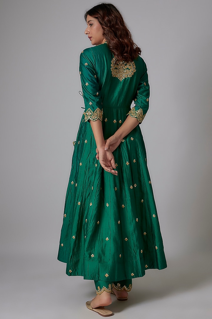 Emerald Green Pure Spun Silk Embroidered Angrakha Kurta Set by SURBHI SHAH at Pernia's Pop Up Shop