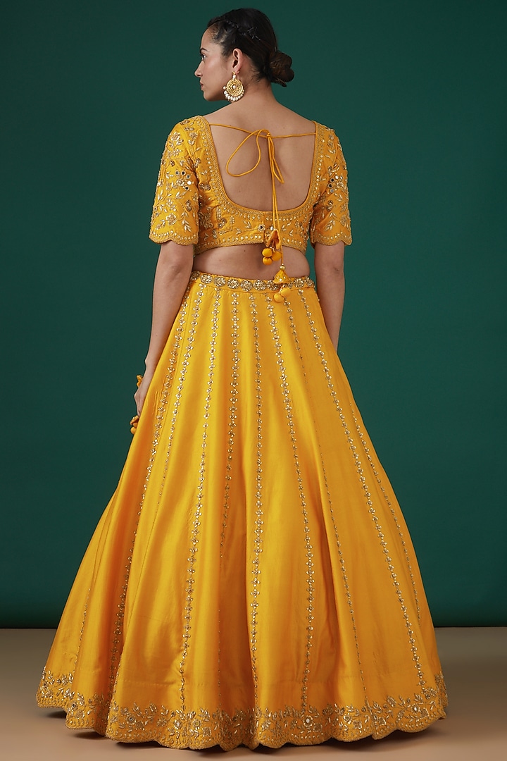 Yellow Silk Hand Embroidered Wedding Lehenga Set by SURBHI SHAH at Pernia's Pop Up Shop