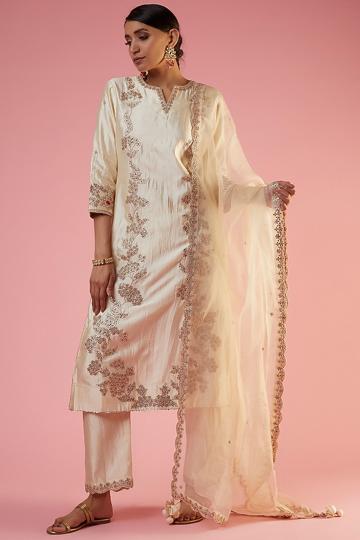 Ivory Pure Spun Silk Embroidered Kurta Set by SURBHI SHAH at Pernia's Pop Up Shop