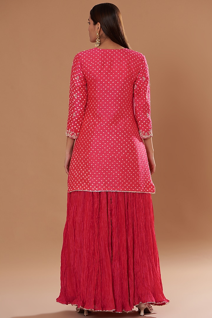 Tomato Red Kora Silk Crushed Skirt Set by SURBHI SHAH at Pernia's Pop Up Shop