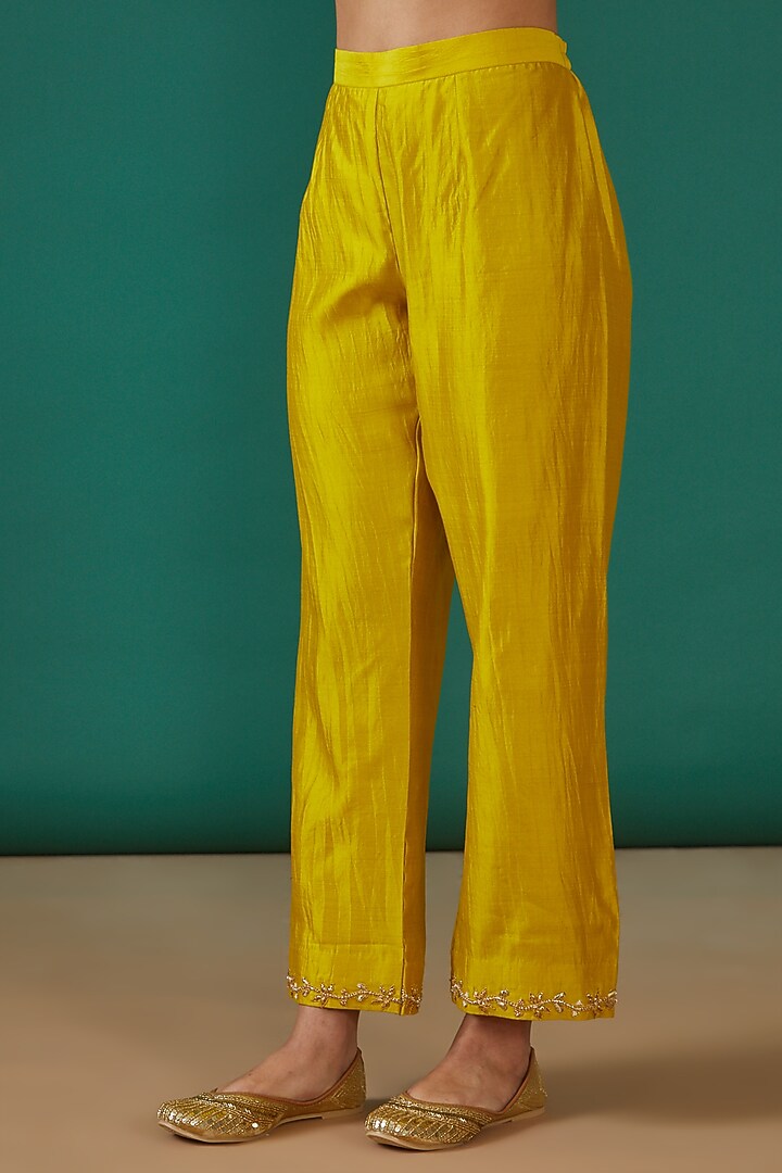Yellow Pure Spun Silk Hand Embroidered Kurta Set by SURBHI SHAH at Pernia's Pop Up Shop