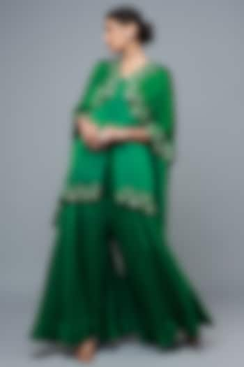 Emerald Green Viscose Satin Organza Hand Embroidered Cape Set by SURBHI SHAH at Pernia's Pop Up Shop