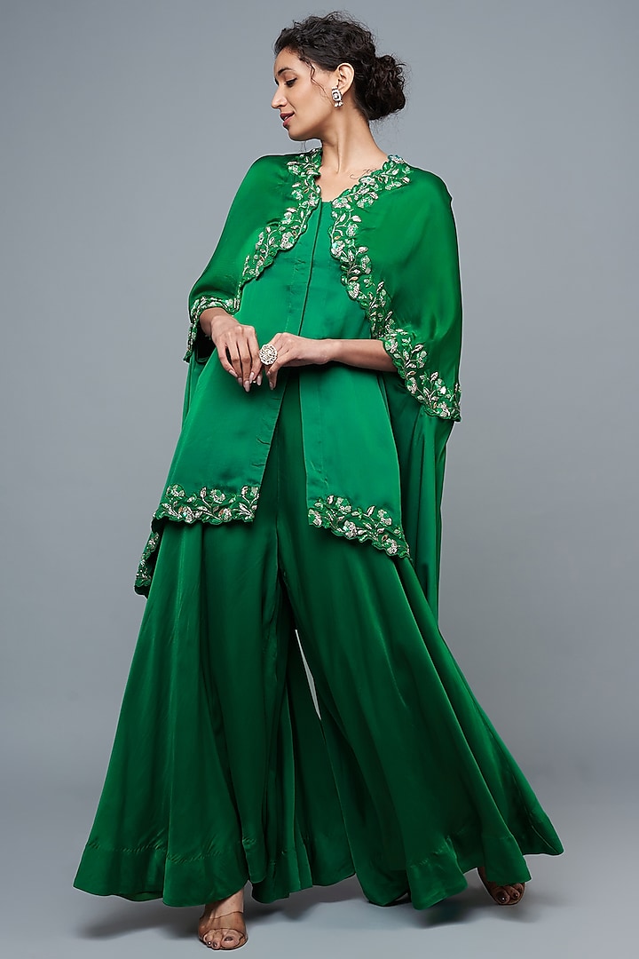 Emerald Green Viscose Satin Organza Hand Embroidered Cape Set by SURBHI SHAH at Pernia's Pop Up Shop