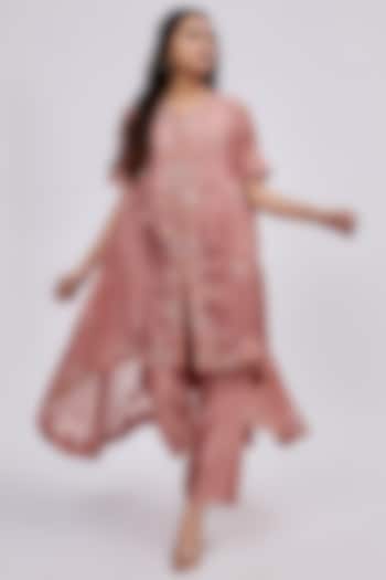 Rose Gold Kora Silk Hand Embroidered Cape Set by SURBHI SHAH at Pernia's Pop Up Shop