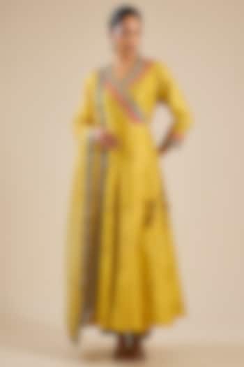 Powder Yellow Spun Silk Patchwork Angrakha Set by SURBHI SHAH at Pernia's Pop Up Shop