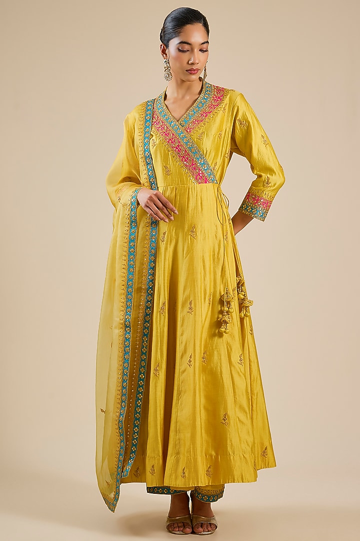 Powder Yellow Spun Silk Patchwork Angrakha Set by SURBHI SHAH at Pernia's Pop Up Shop
