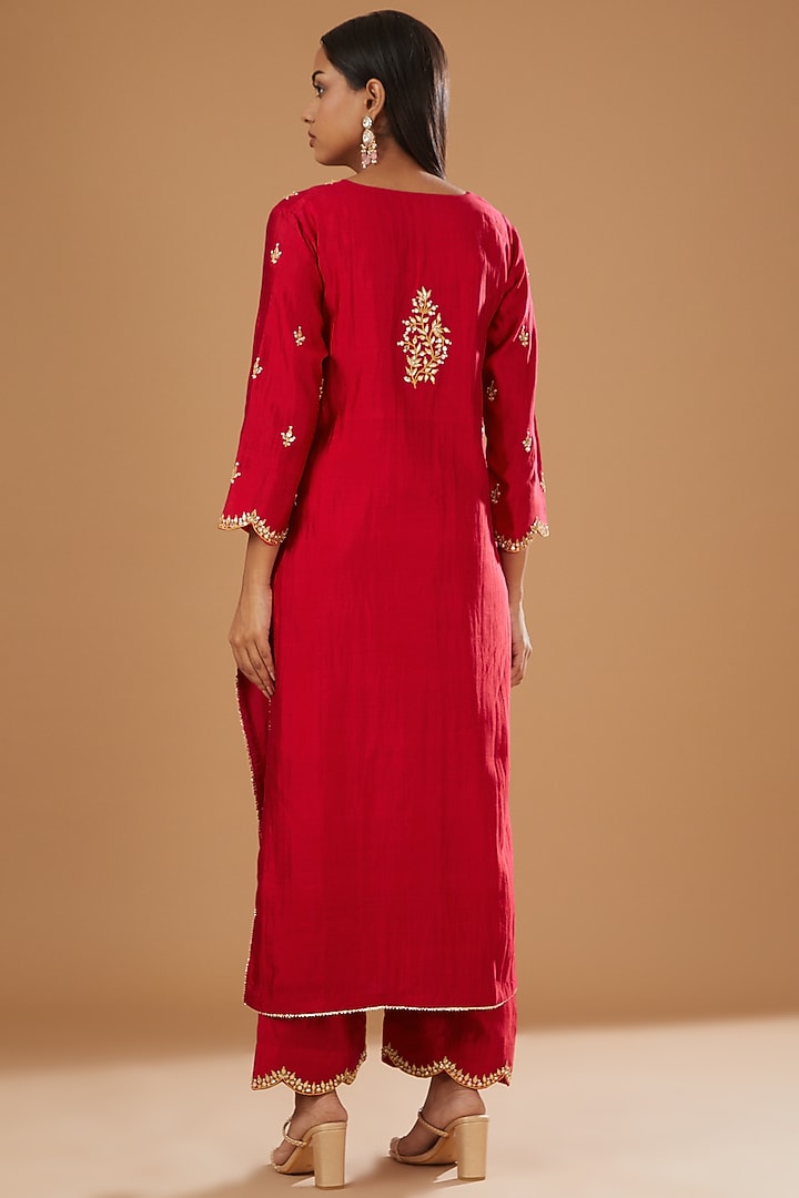 Red Pure Spun Silk Embroidered Kurta Set by SURBHI SHAH at Pernia's Pop Up Shop
