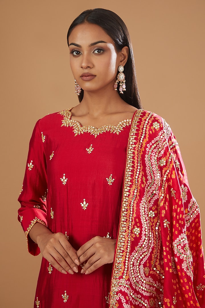 Red Pure Spun Silk Embroidered Kurta Set by SURBHI SHAH at Pernia's Pop Up Shop