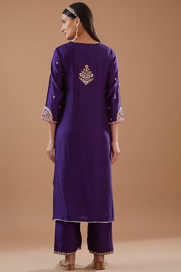 Purple Spun Silk Hand Embroidered Kurta Set by SURBHI SHAH at Pernia's Pop Up Shop