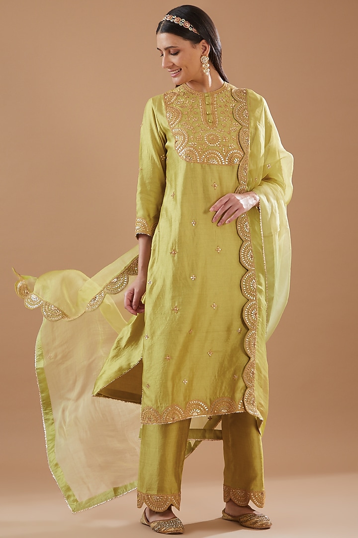 Parrot Green Spun Silk Hand Embroidered Kurta Set by SURBHI SHAH at Pernia's Pop Up Shop