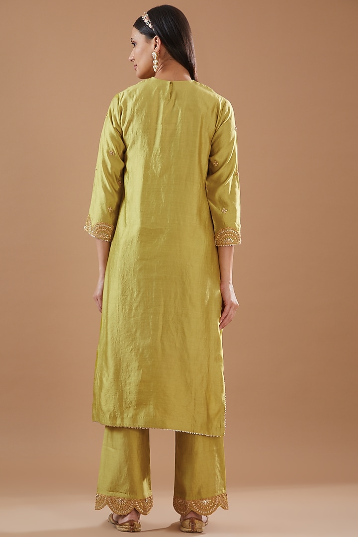 Parrot Green Spun Silk Hand Embroidered Kurta Set by SURBHI SHAH at Pernia's Pop Up Shop