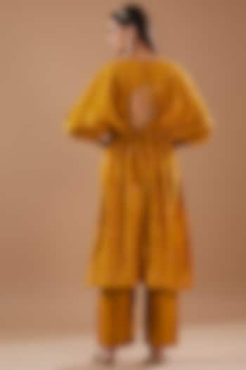 Yellow Spun Silk Hand Embroidered Bandhej Kaftan Set by SURBHI SHAH at Pernia's Pop Up Shop