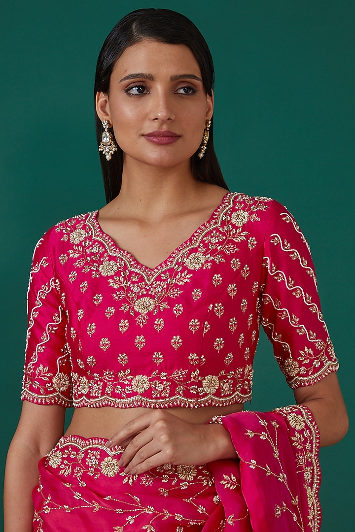 Red Satin Organza Zardosi & Marodi Hand Embroidered Reception Saree Set by Surbhi Shah at Pernia's Pop Up Shop