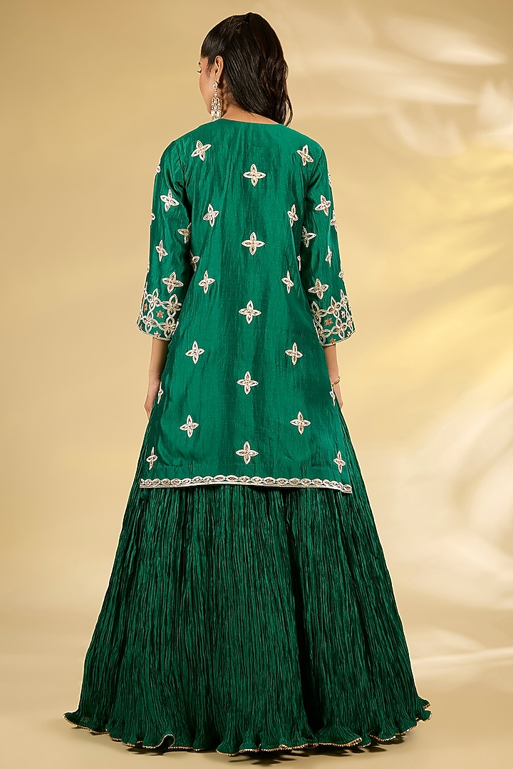 Emerald Green Spun Silk Kachi Patti Work Kurta Set by SURBHI SHAH at Pernia's Pop Up Shop