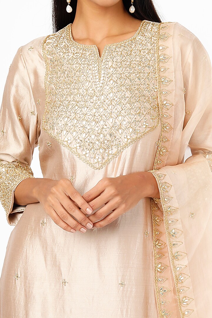 Beige Hand Embroidered Kurta Set by SURBHI SHAH at Pernia's Pop Up Shop